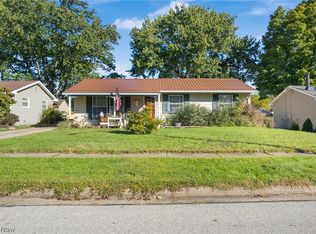 1973 Sedro St, Cuyahoga Falls, OH 44221