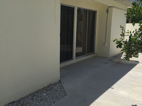 3rd image of 229 Garfield Dr