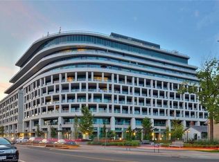 11 Bronte Rd #102, Oakville, ON L6L0E1