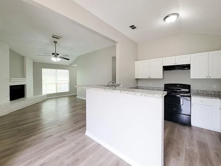 15814 Murrelet Ct — Photo 12
