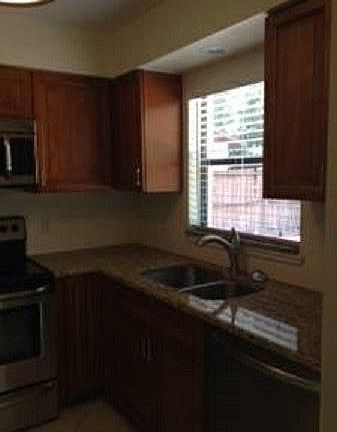 5th image of 114 E King St
