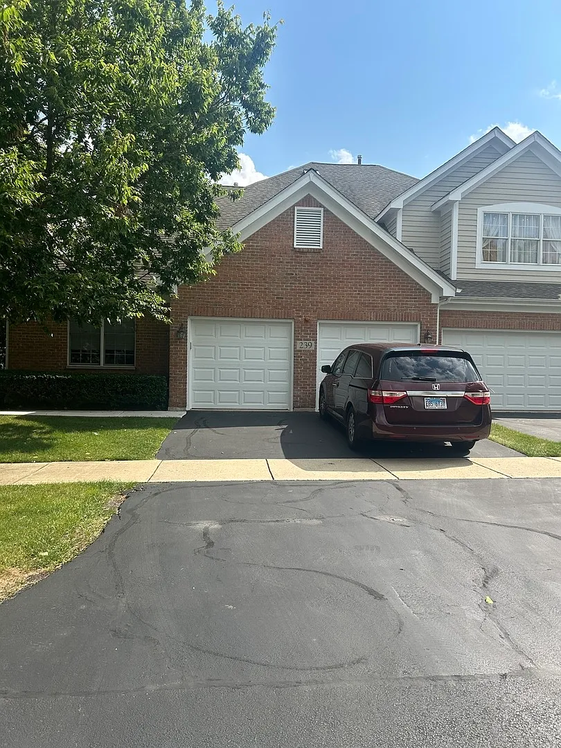 239 Orchard Ln photo 1