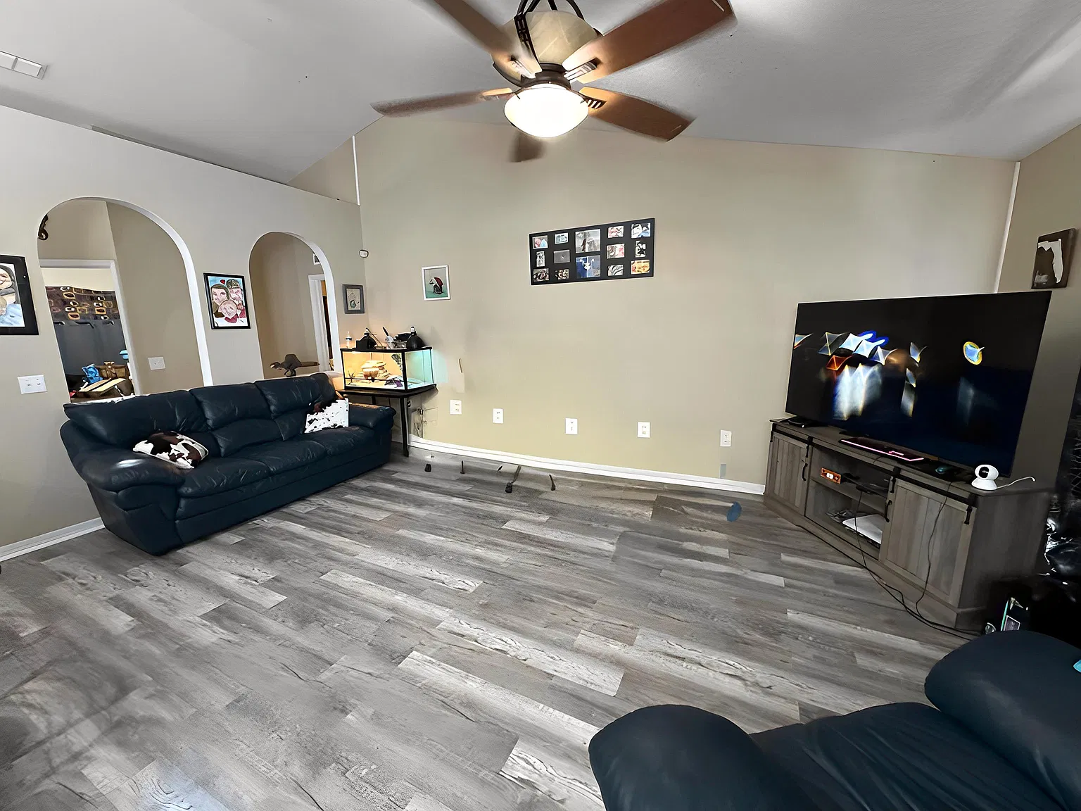 3 bed, 2050 sqft, $1,800 — Photo 3