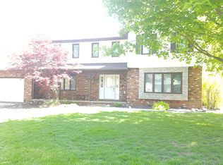 220 Middleburg Dr, Sherman, IL 62684