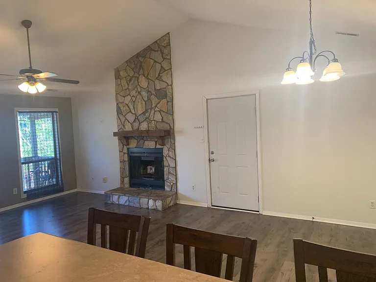 1820-6 Tryon Dr — Photo 9