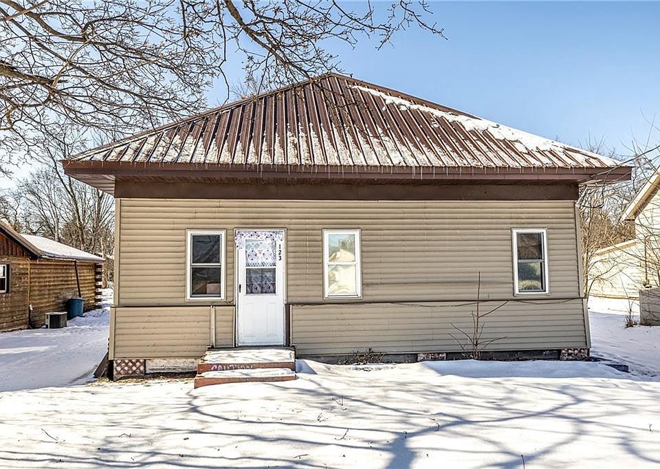 1st image of 123 South Roosevelt Road