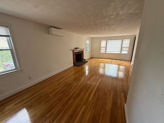 2nd image of 266 Lowell St