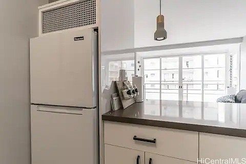 3rd image of 445 Kaiolu St APT 812
