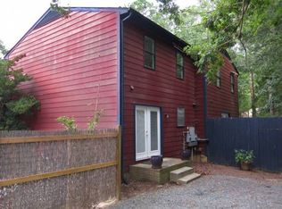 2518 Millwood Ct #B, Chapel Hill, NC 27514