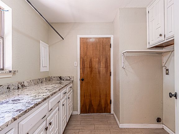27th image of 8801 Sylvan Ct