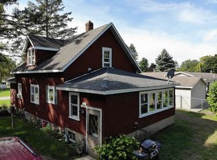 413 5th St, Marion, MI 49665