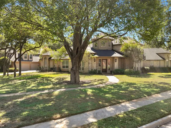 1600 Fairway Dr, Corinth, TX 76210