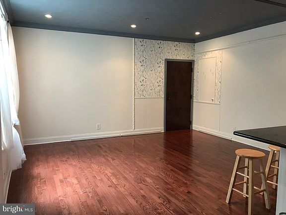 4th image of 627 N 18th St #202
