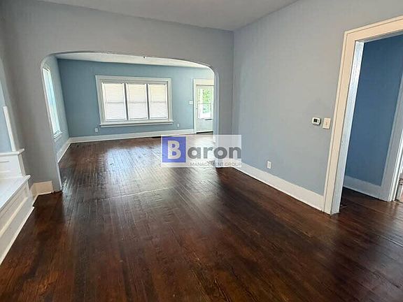 4th image of 2417 Fredrickson St