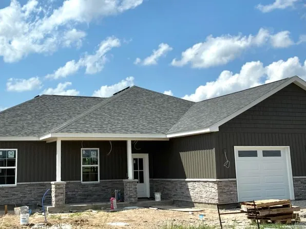 2437 Kirk Dr, Holts Summit, MO 65043