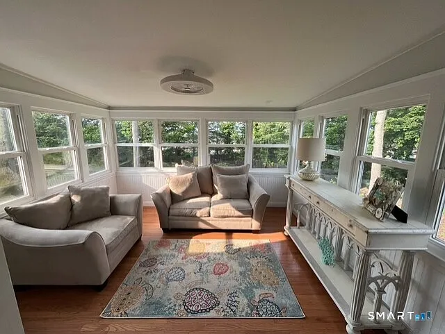 77 Valley View Rd — Photo 10