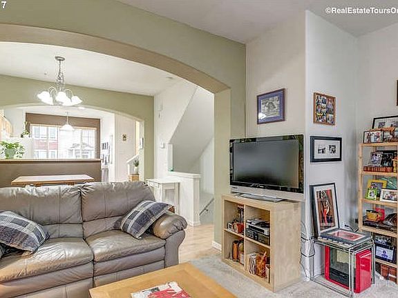 4th image of 15205 SW Warbler Way Unit 103