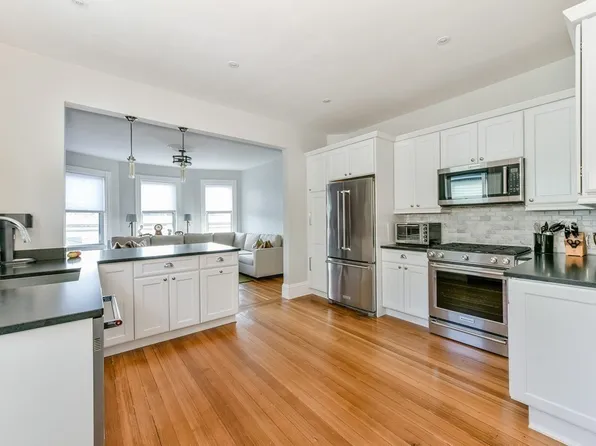 132 Paul Gore St #3, Boston, MA 02130