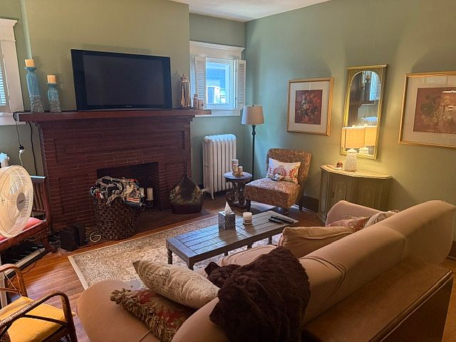 1st image of 379 Crescent Ave #1