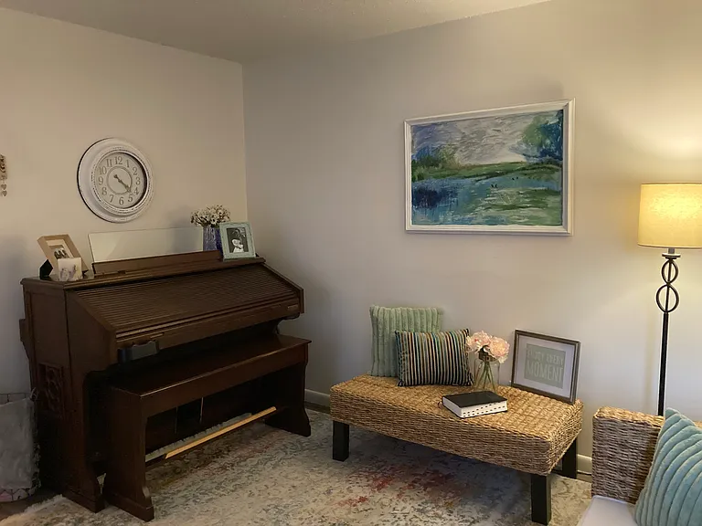 205 SE Jonathan Way — Photo 15