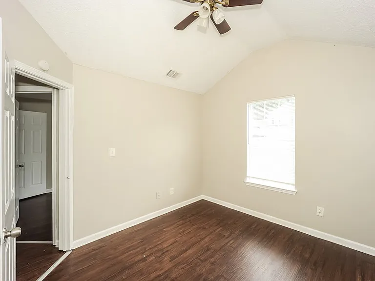 725 Cherry Branch Cir — Photo 18