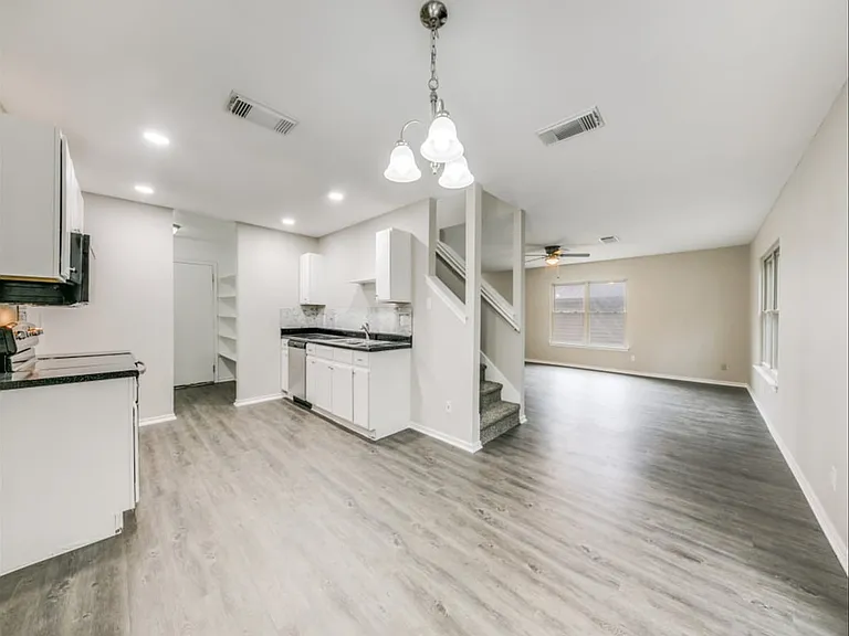 6722 Badger Pass Dr — Photo 5