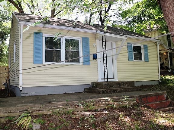 3rd image of 814 Danville Ave
