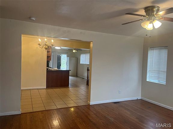 3rd image of 8456 Braddock Dr