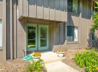 7465 Millrace Ln APT 204, Northfield, OH 44067