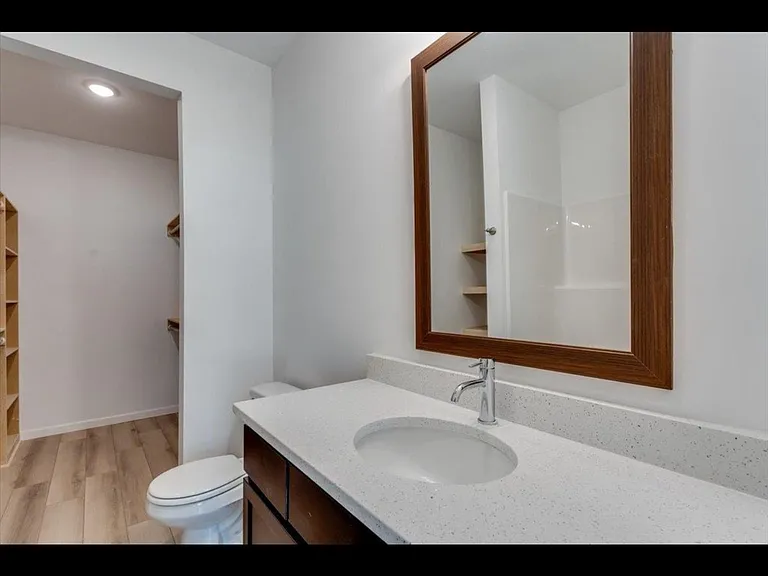 2403 S Wheatland St — Photo 7