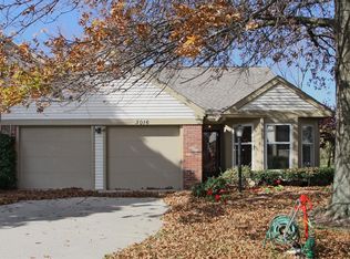 3016 Crimson Ct W, Carmel, IN 46033
