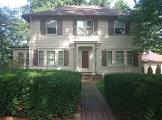 27 Howitt Rd, West Roxbury, MA 02132