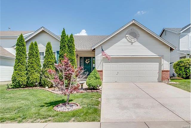 1st image of 219 Spring Borough Dr