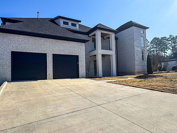 2nd image of 32 Corlay Dr