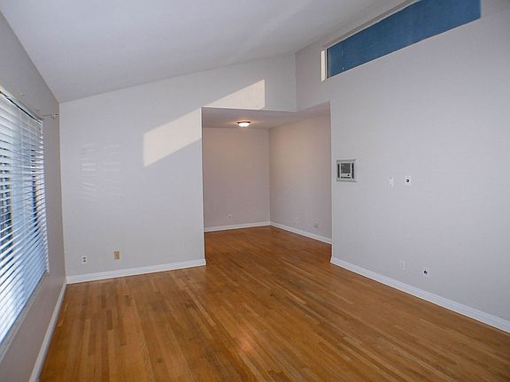 5th image of 4569 Hamilton St Unit 5