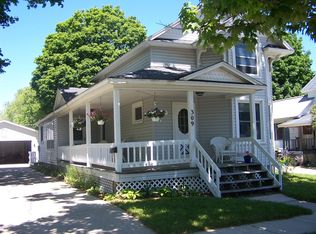 309 S D St, Cheboygan, MI 49721