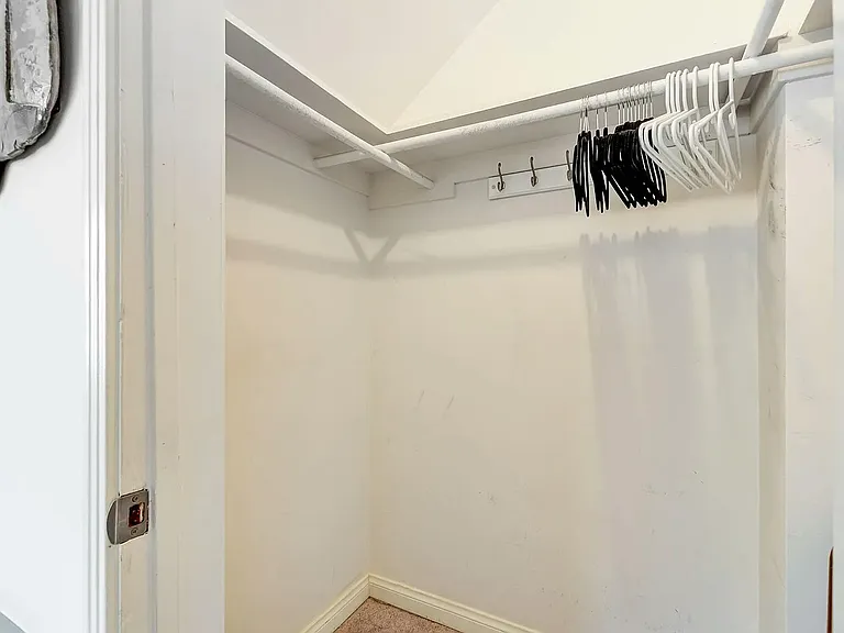 1254 Devon Ave #1254 — Photo 16