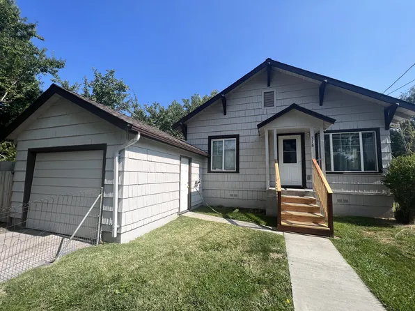 718 Cedar St, Mount Shasta, CA 96067