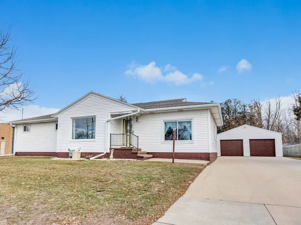 1747 Memorial Dr, Green Bay, WI 54303