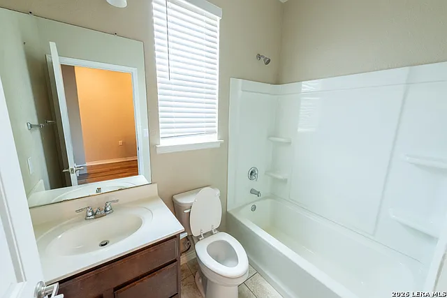5526 Castle Brook Dr — Photo 27
