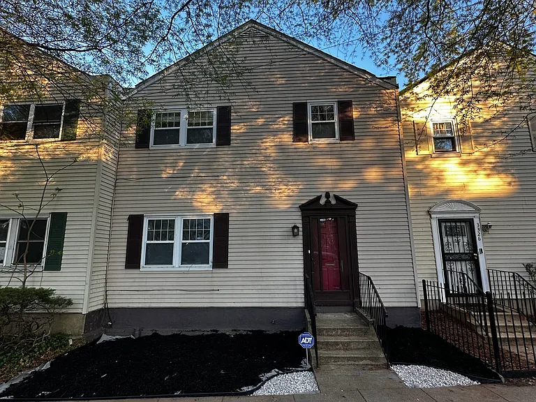 3324 Martin Luther King Jr Ave SE — Photo 1