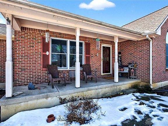2nd image of 773 Joycie Ln