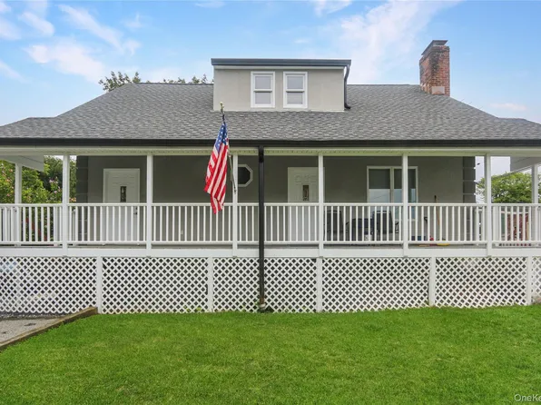 7 Meadow St, Goldens Bridge, NY 10526