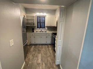677 Royal Palm Blvd APT 4, Vero Beach, FL 32960