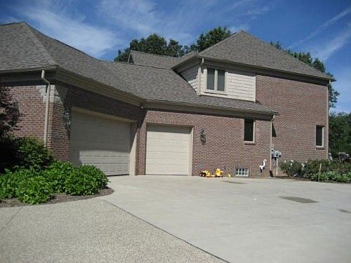 4th image of 47720 Grand River Ave