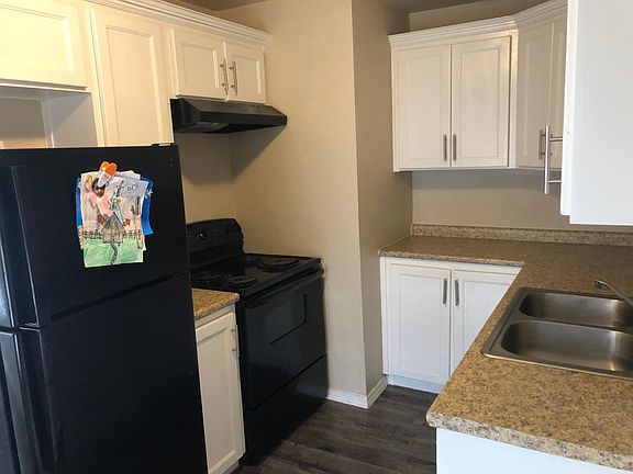 5th image of 9850 La Branch Dr #1