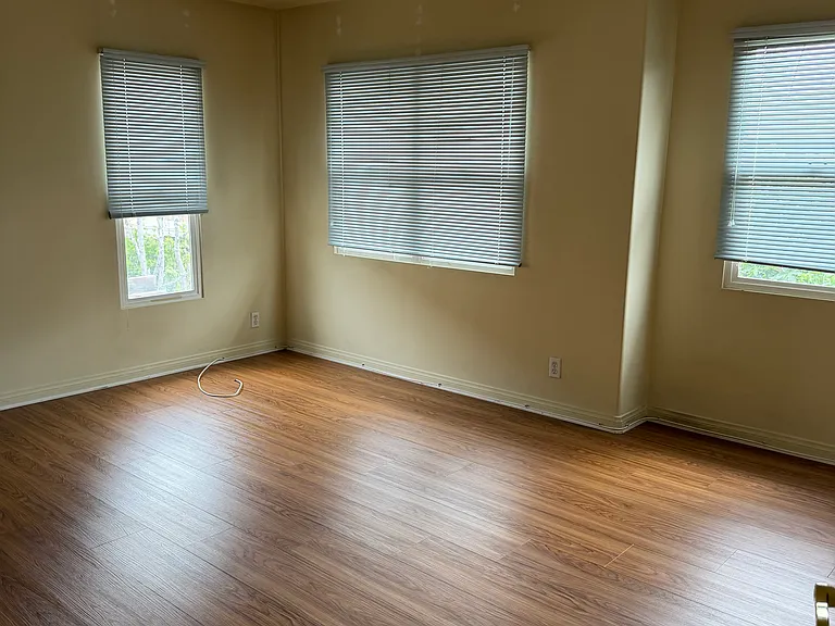 77 S Sierra Madre Blvd #10 — Photo 14