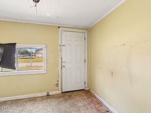 3rd image of 345 Brett St