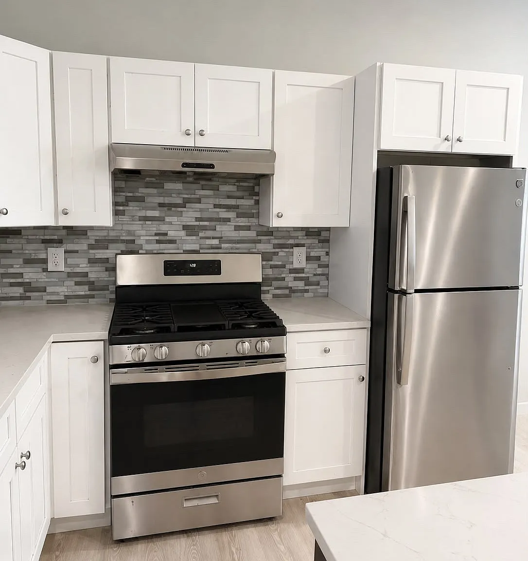 1 bed, $1,718 — Photo 2
