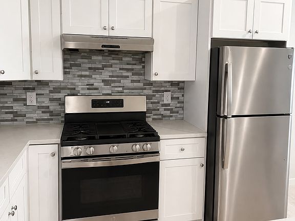 2nd image of 127 16th Ave #3